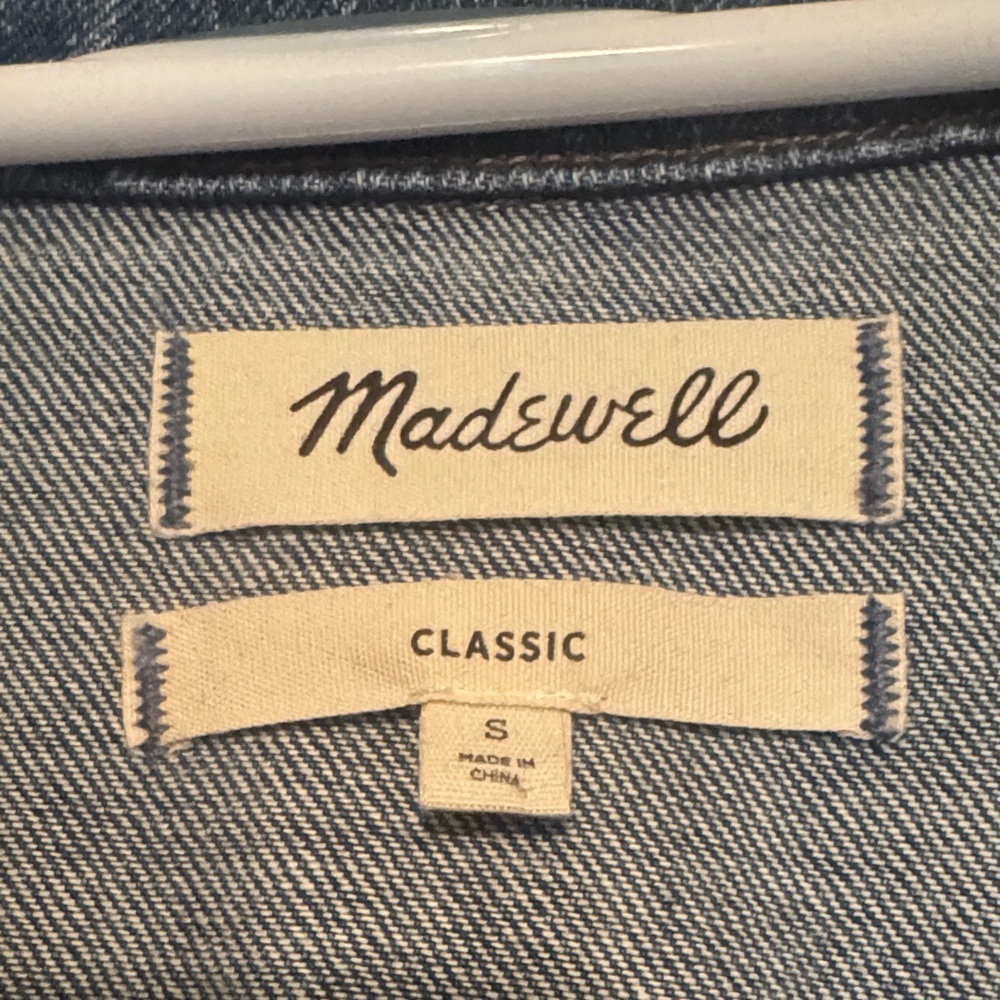 Madewell The Jean Jacket in Medford Wash - Picture 2 of 4